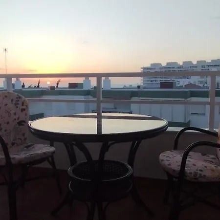 Frente Al Mar *